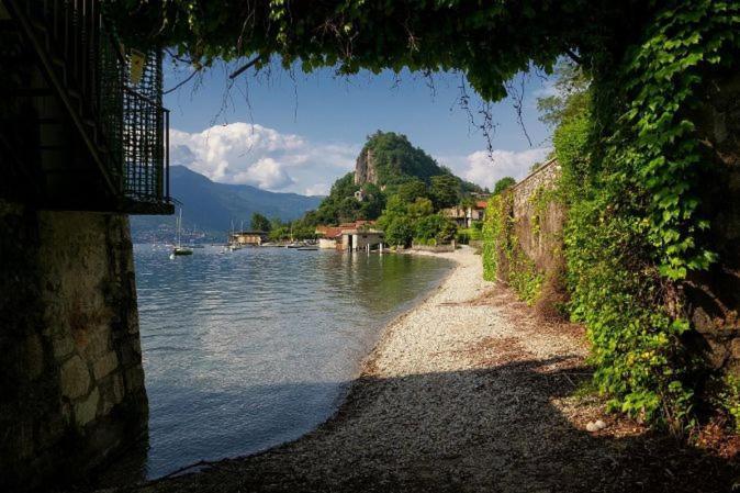 Il Motto Di Tommy Bed & Breakfast Castelveccana Bagian luar foto