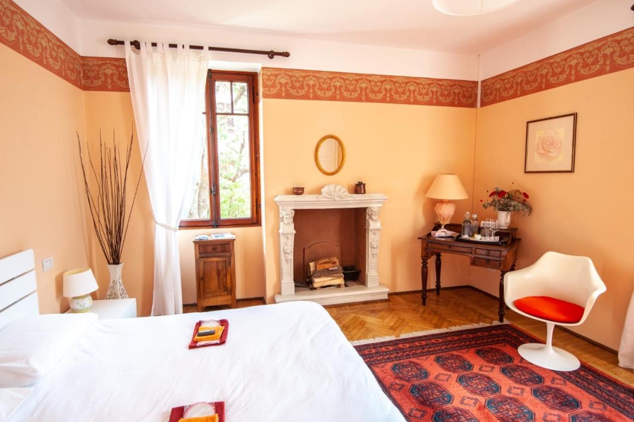 Il Motto Di Tommy Bed & Breakfast Castelveccana Bagian luar foto
