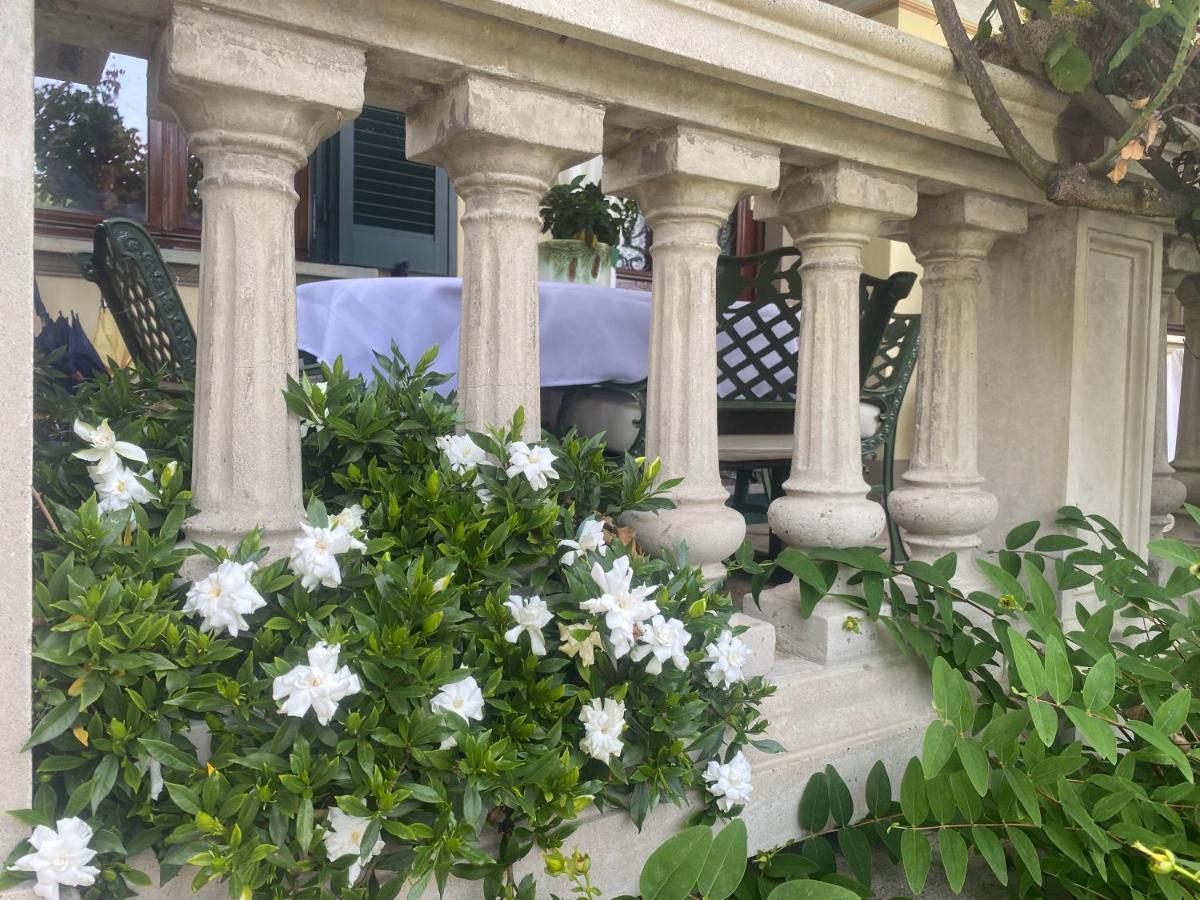 Il Motto Di Tommy Bed & Breakfast Castelveccana Bagian luar foto
