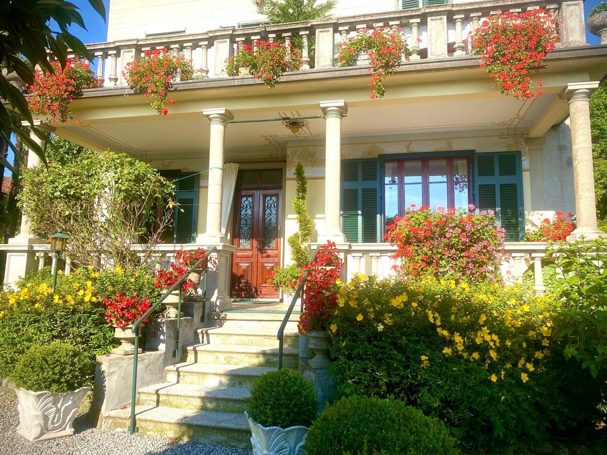 Il Motto Di Tommy Bed & Breakfast Castelveccana Bagian luar foto